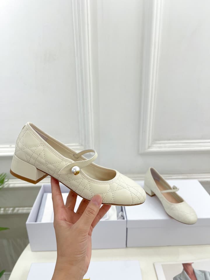 Dior Cannage Pearl Ballet Pumps – 2024 Early Spring Collection in Cream Mary Jane