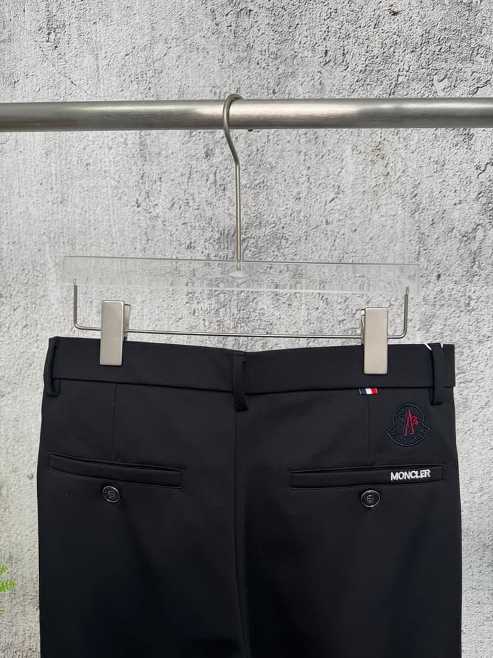 Moncler Business Stretch Cotton Trousers – 25SS Autumn Collection