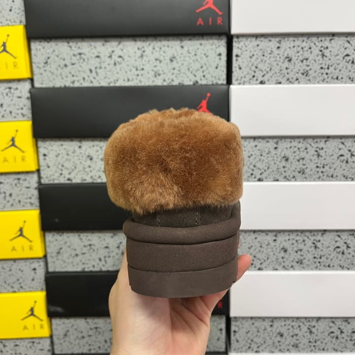 UGG Thick-Soled Low-Cut Fur Snow Boots in Olive Suede Patterned Trim