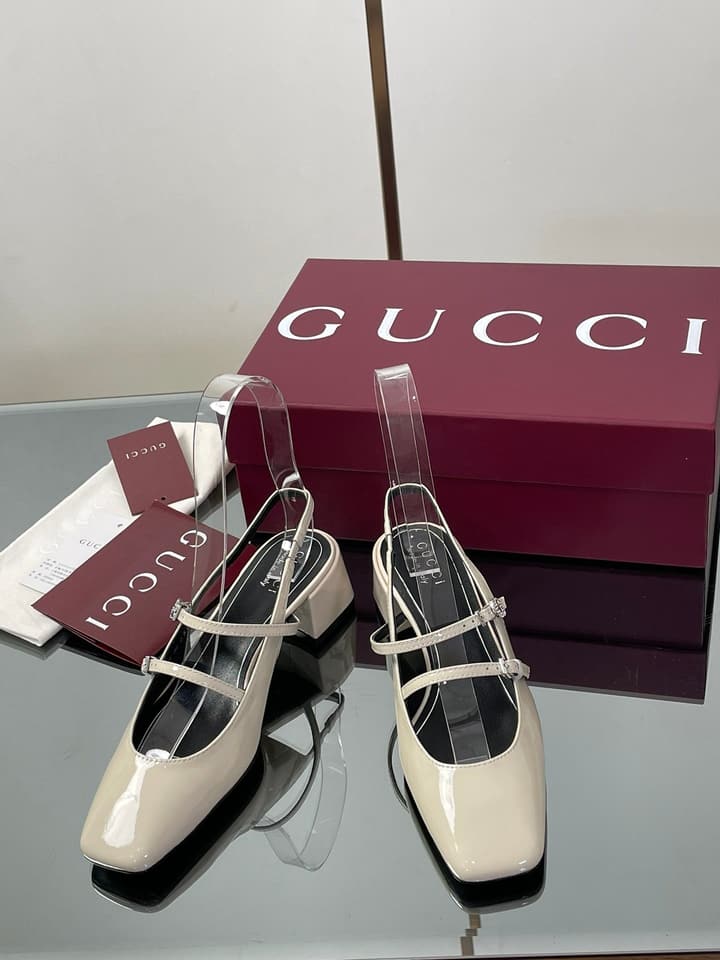 Gucci Crystal Double G Slingback Pumps – 2025 Fall Collection in Burgundy Red