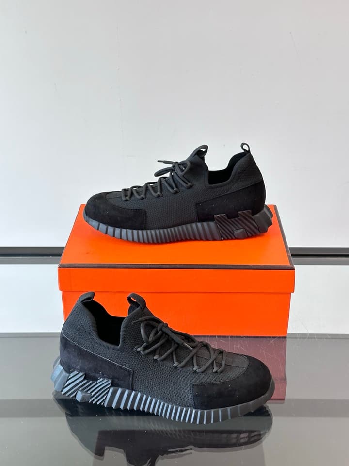 Hermès Men's Casual Sport Sneakers in All Black Knit