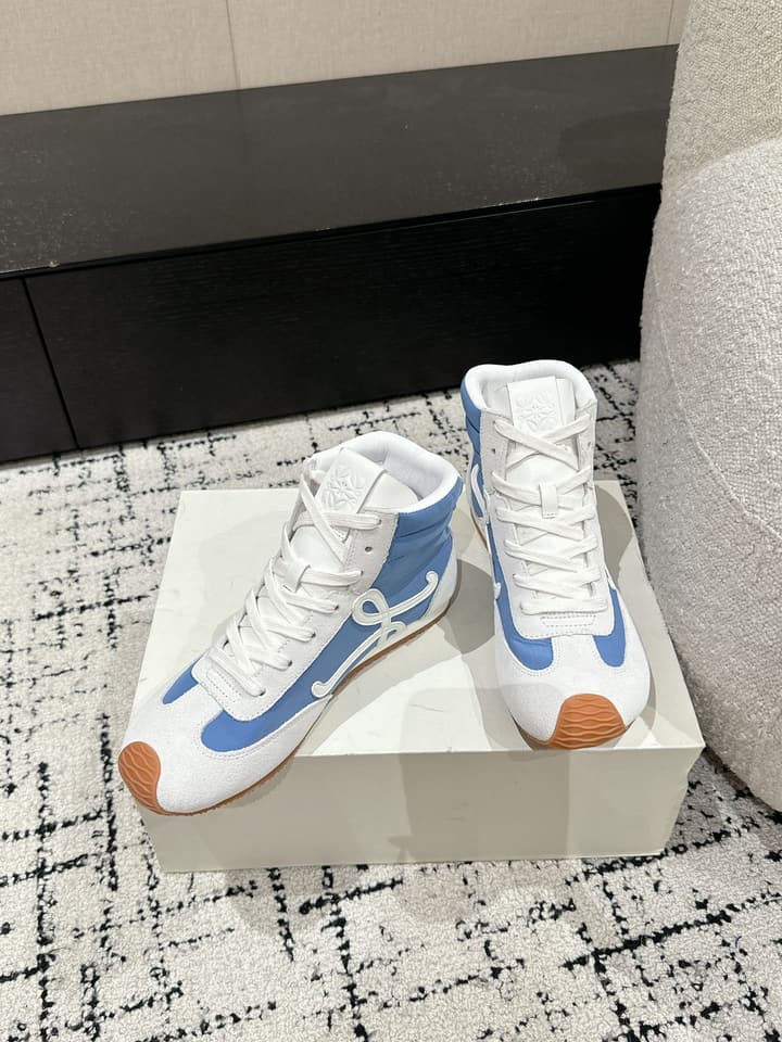 Loewe Flow Runner 2.0 Runway Sneakers – 25SS in All White With Gum Sole