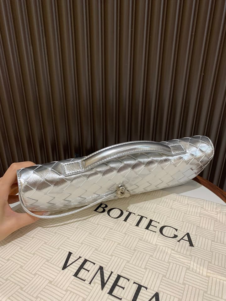 Bottega Veneta Andiamo Clutch Bag in Black Intrecciato