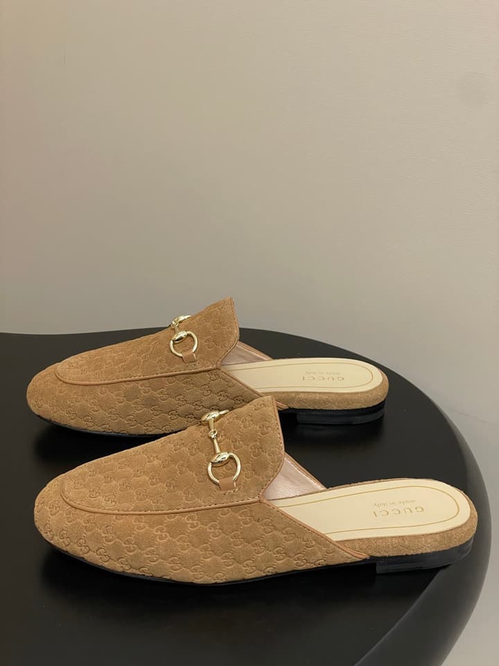 Gucci Princetown Double G Suede Mules – 2025 Fall Collection in Black Suede With Silver Hardware