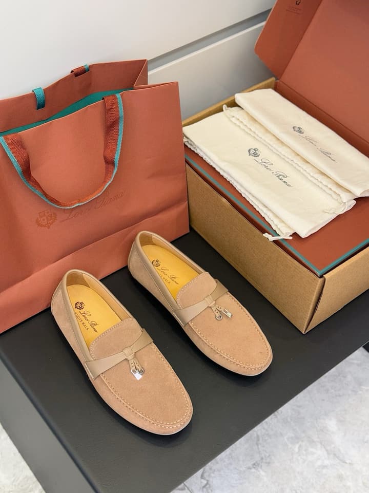 Loro Piana LP Italian Handmade Driving Shoes in Beige Suede Moccasin