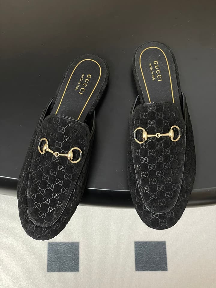 Gucci Princetown Double G Suede Mules – 2025 Fall Collection in Black Suede With Silver Hardware