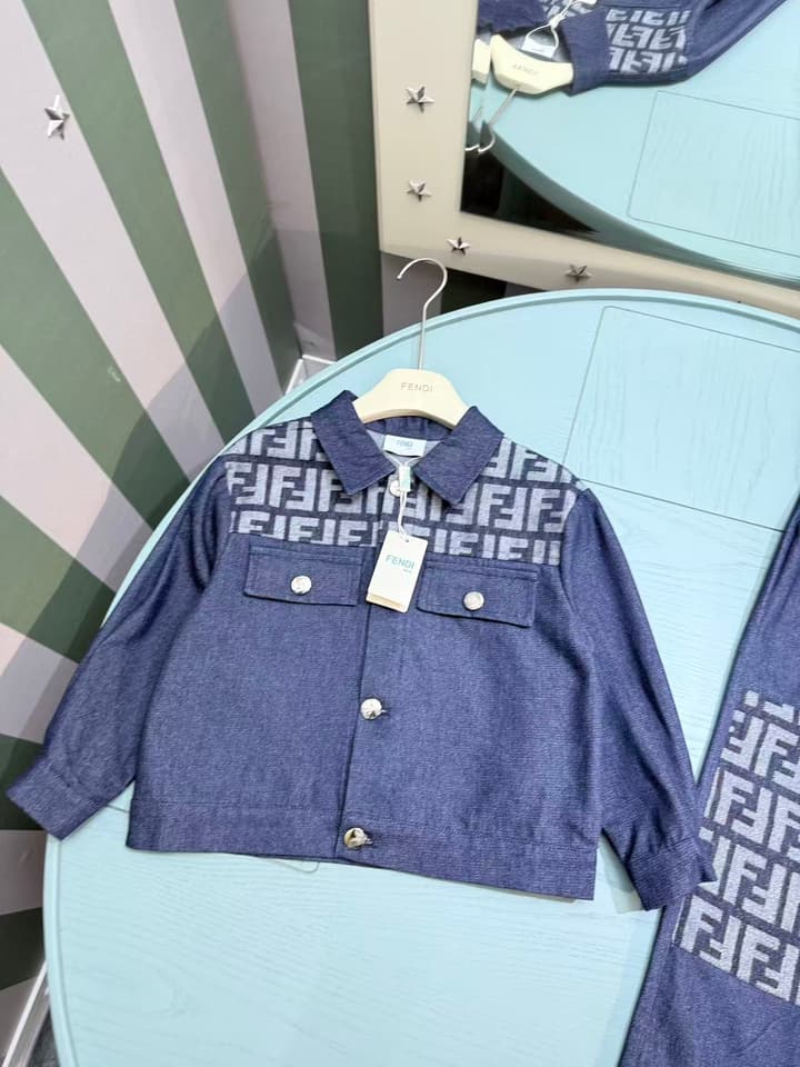 Fendi Children's Jacket and Washed Denim Set – Kids Collection – 2025SS in Washed Blue Denim Set