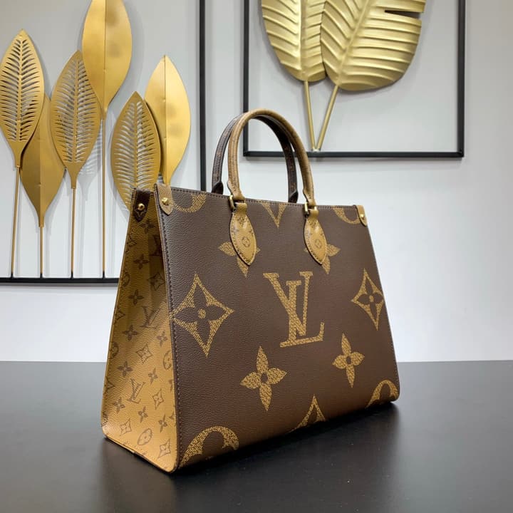 Louis Vuitton Onthego MM Monogram Reverse Tote Bag in Giant Monogram Brown/tan