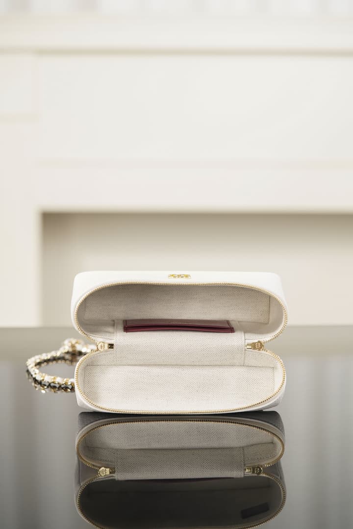 Chanel 26A Series LP Box Bag – 26A Collection