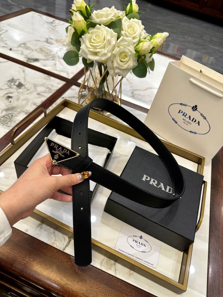 Prada Classic Fashion Belt – 3.0cm in Saffiano Black Leather With Silver Buckle
