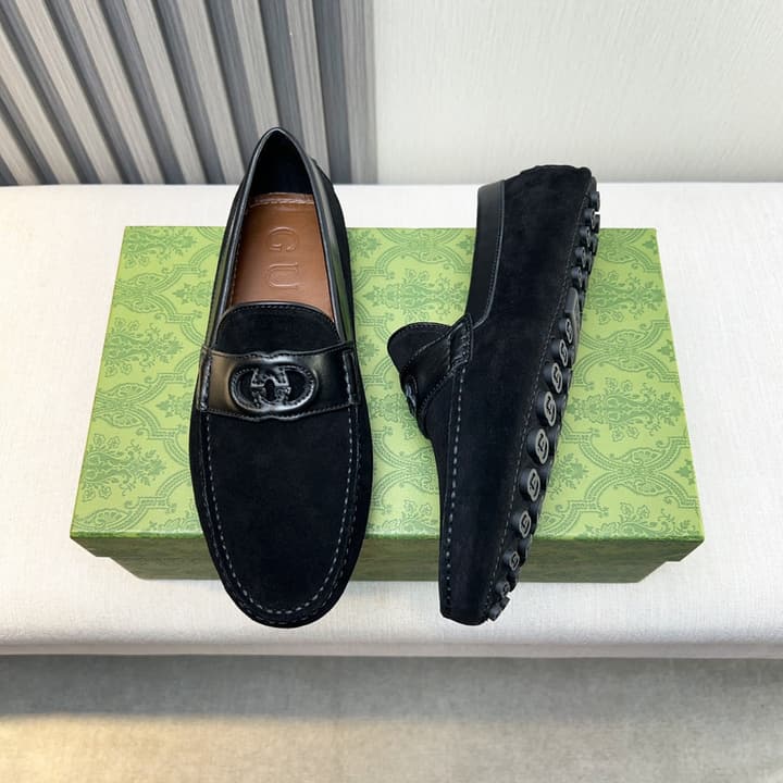 Gucci Premium Leather Loafers in Black Embossed Leather