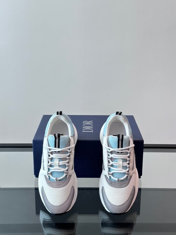 Dior B22 Retro Jogging Sneakers in Black And White Oblique
