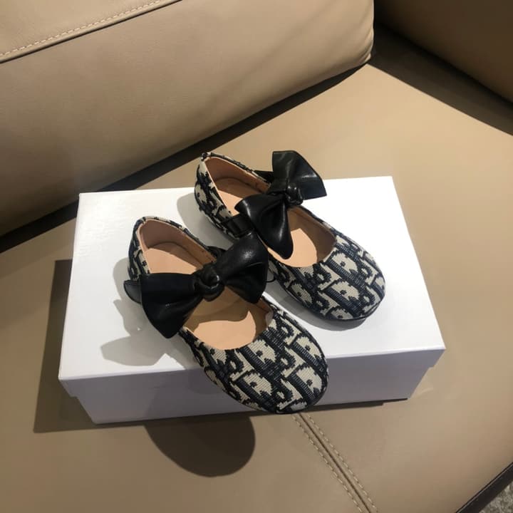 Maison Parisienne Kids Embroidered Ballerina Flats – Kids Collection in Black Patterned With Bow