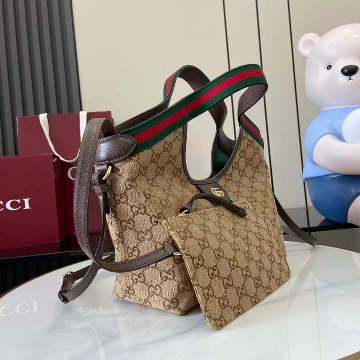 Gucci Giglio Small GG Canvas Tote Bag – 2026 Early Spring Collection in Beige And Dark Brown GG Canvas