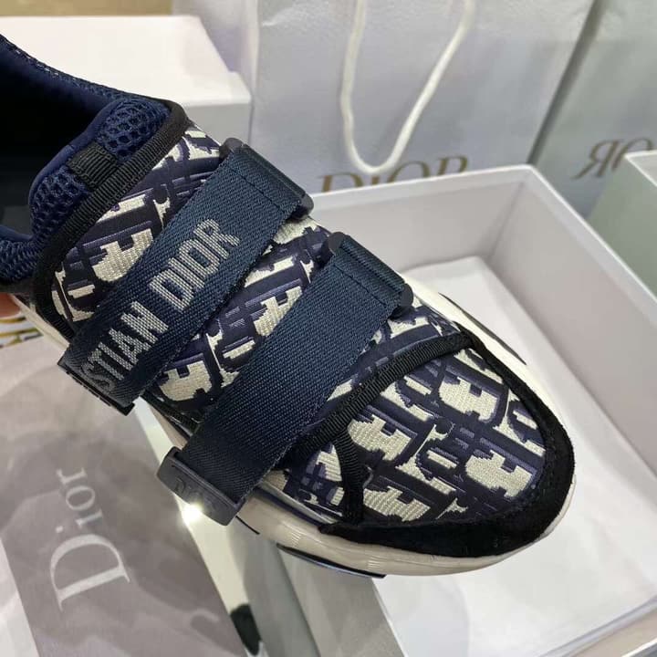 Dior D-Wander Casual Sneakers – 2023 Collection in Navy Oblique D-wander Sneaker 1
