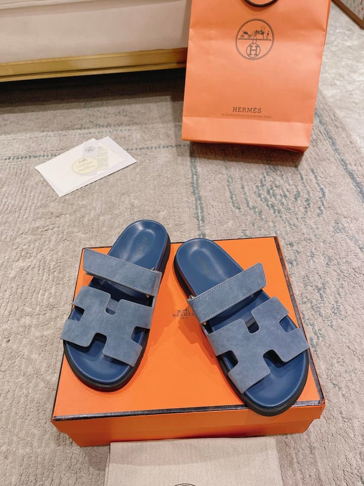 Hermès Chypre Calfskin Slides – 2023SS in Denim Blue