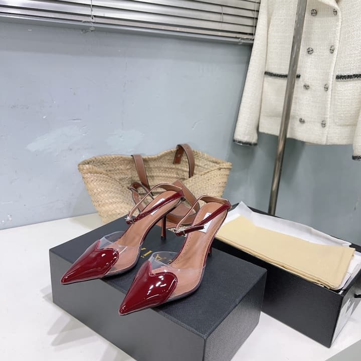 Alaïa Heart PVC Pointed Toe Slingback Mules – Spring/Summer Collection – 25SS in Black Patent Toe