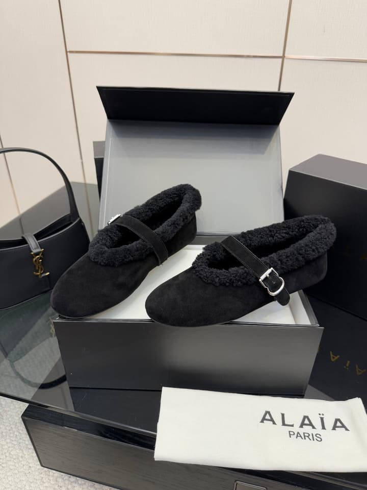 Alaïa Wool-Lined Mary Jane Ballerina Flats – 25SS/FW Collection in Black Suede