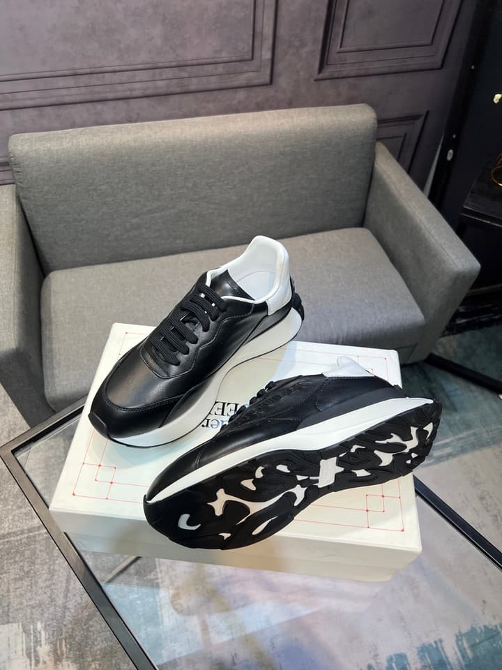 Alexander McQueen White Silk Leather Platform Sneakers in Black
