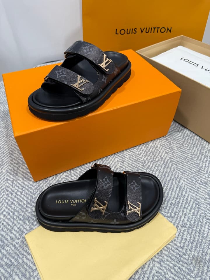 Louis Vuitton Velcro Platform Slippers – Spring/Summer 2024 in Monogram Black