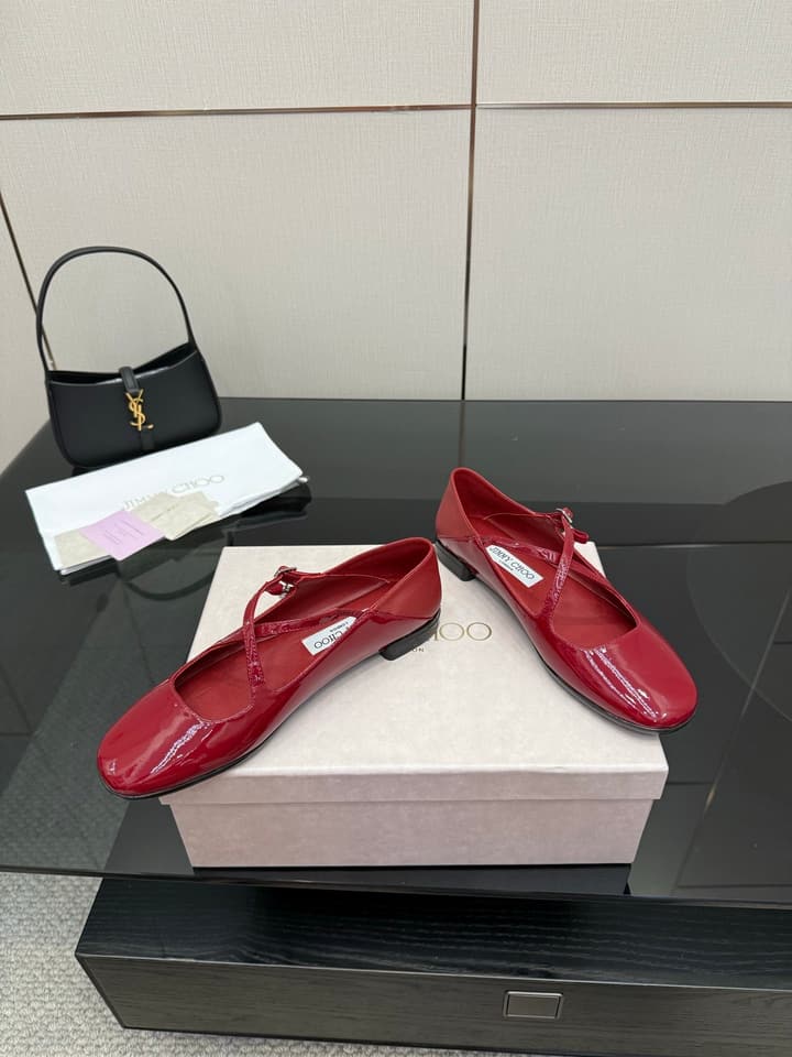 Jimmy Choo Patent Leather Ballerina Flats – 25SS in Black Patent