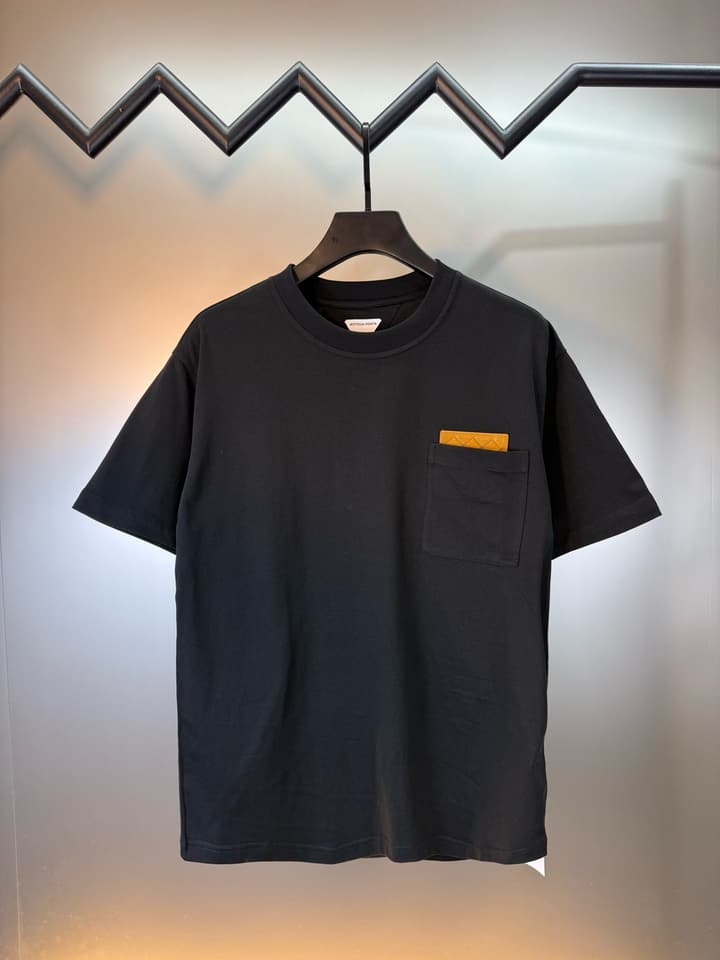 Bottega Veneta Woven Leather Pocket T-Shirt – Summer Collection – SS26 in Black