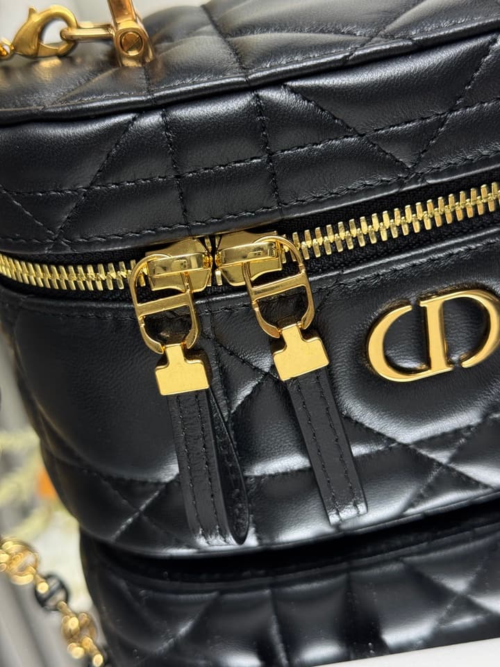Dior 30 Montaigne Mini Vanity Case in Black Quilted Lambskin