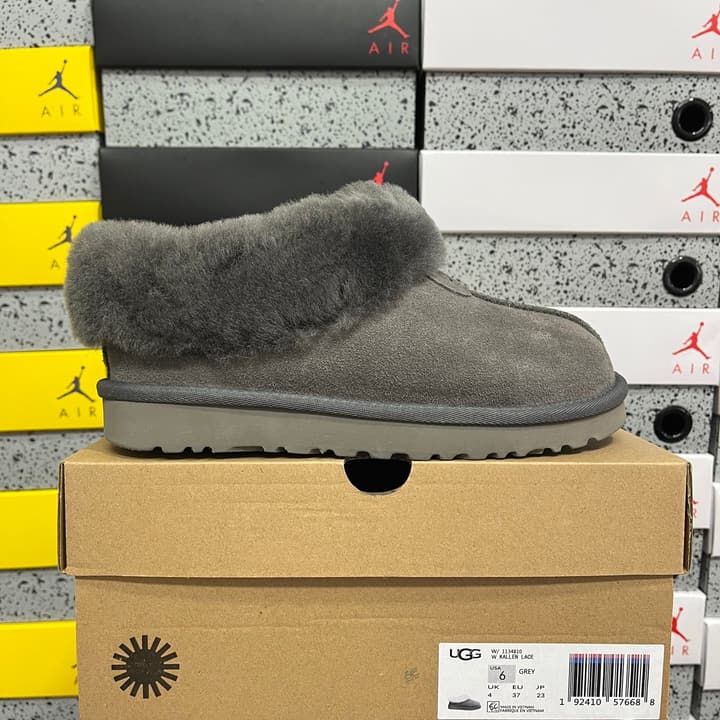UGG Thick-Soled Low-Cut Fur Snow Boots in Olive Suede Patterned Trim