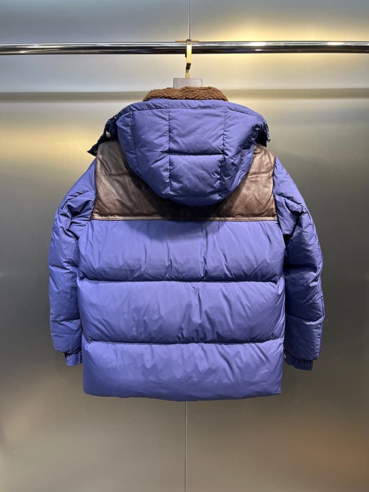 Moncler Unisex Down Jacket in Gold