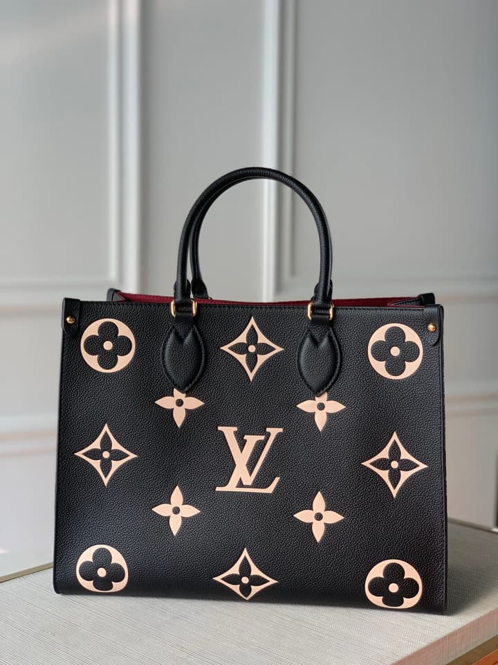 Louis Vuitton ONTHEGO Medium Monogram Tote Bag in Black Monogram With Red Interior