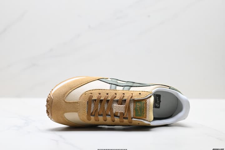 Onitsuka Tiger Edr 78 Low-Top Running Shoes in Cream And Burgundy