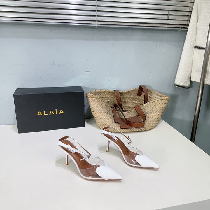 Alaïa Heart PVC Pointed Toe Slingback Mules – Spring/Summer Collection – 25SS in Black Patent Toe