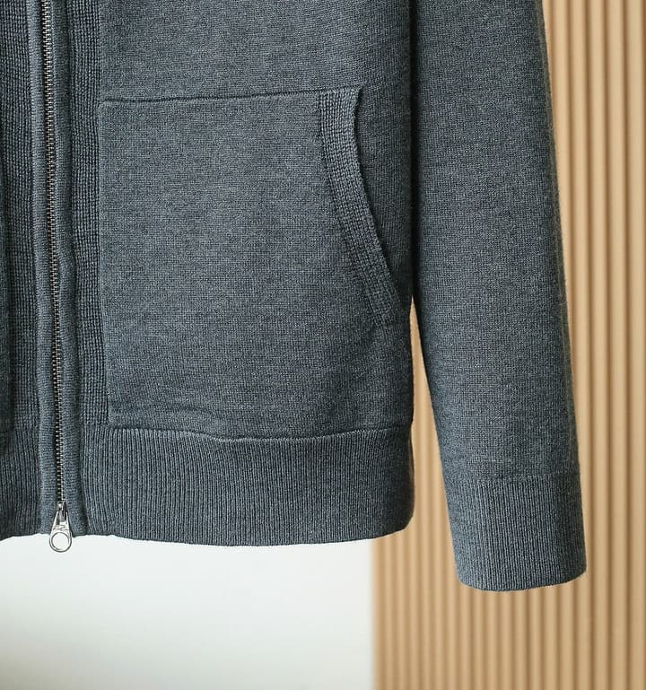 Loro Piana Premium Wool Sweater – 2025FW in Charcoal Grey