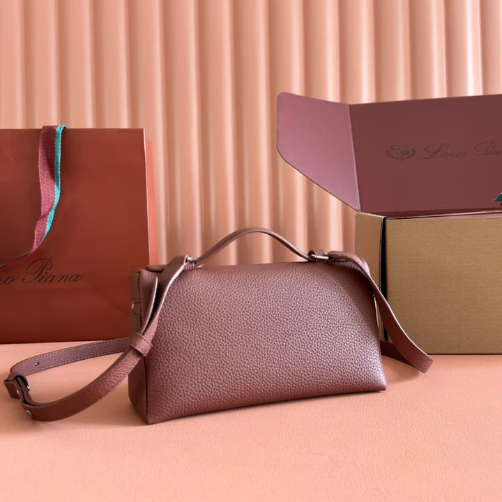 Loro Piana Extra Pocket L19 Handbag in Caramel Leather