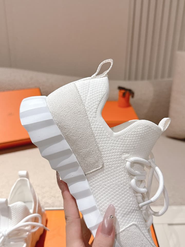 Hermès Classic Couple's Casual Sneakers in All Black