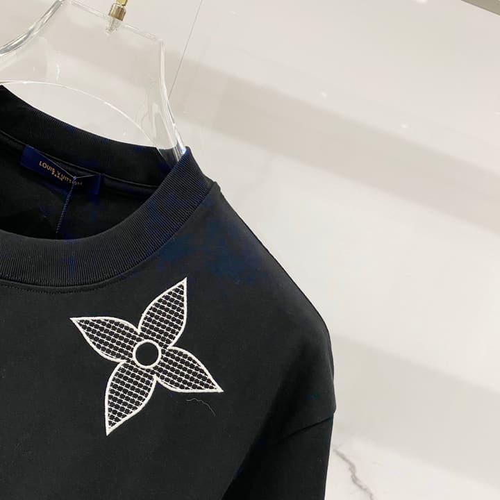Louis Vuitton 320g Clover Grid Embroidery T-Shirt in Black