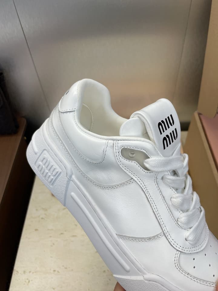 Miu Miu 2025FW Runway Lace-Up Casual Sneakers – 2025FW in Distressed Off-white Sneaker
