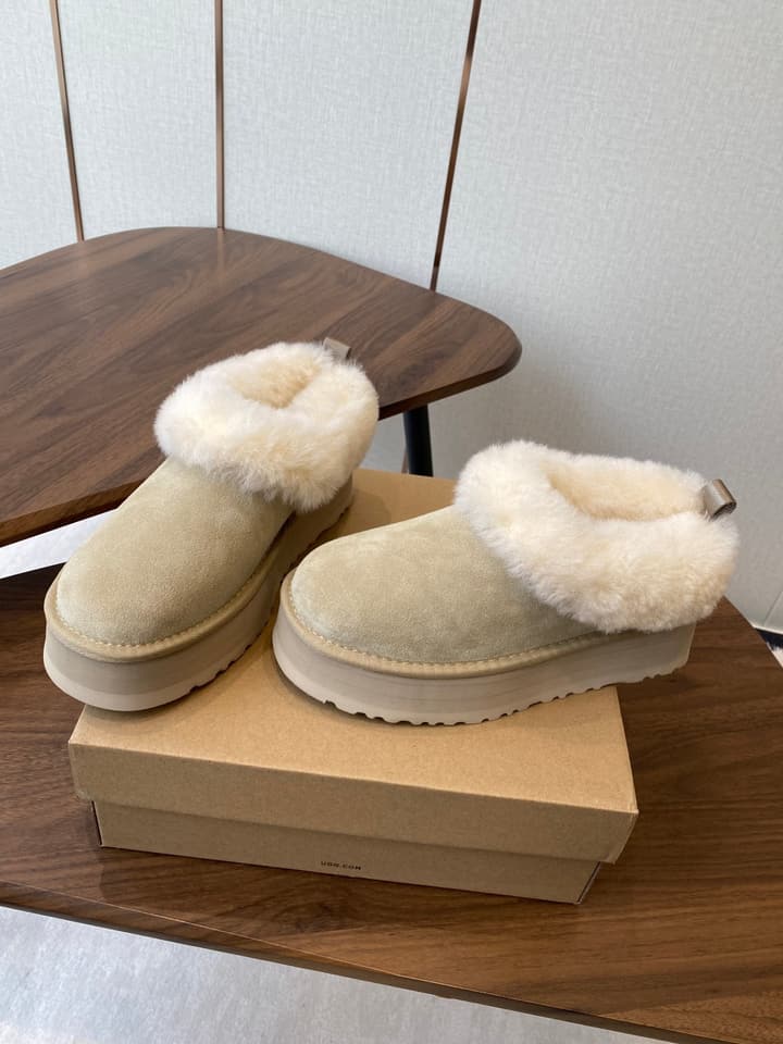 UGG Tazzler Sheep Wool Slippers – Autumn/Winter Collection in Black Suede