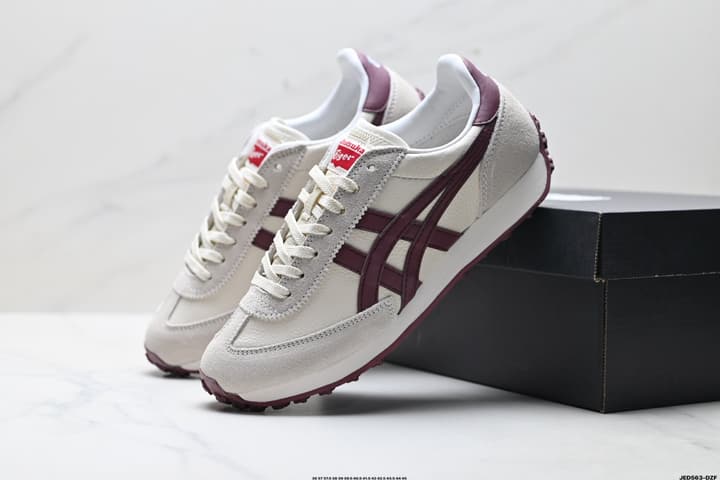 Onitsuka Tiger Edr 78 Low-Top Running Shoes in Cream And Burgundy