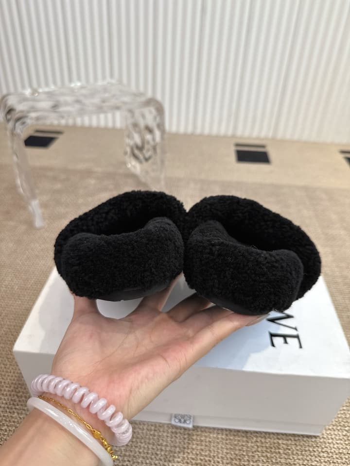Loewe Classic Autumn/Winter Wool Slippers in Black With White Text
