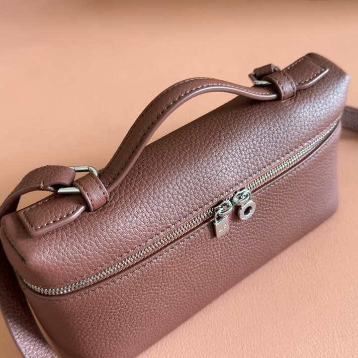 Loro Piana Extra Pocket L19 Handbag in Caramel Leather
