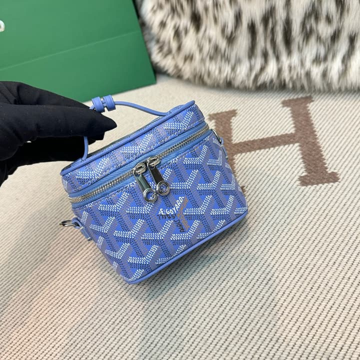 Goyard Muse Vanity Ultra Mini Cosmetic Bag in Blue