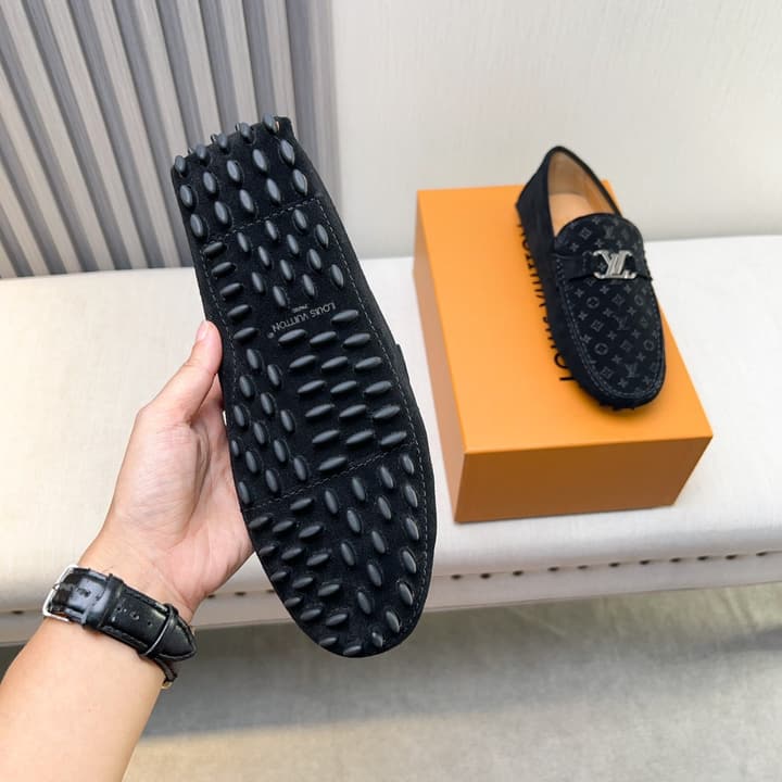 Louis Vuitton Pebbled Leather Driving Shoes in Black Textured Leather