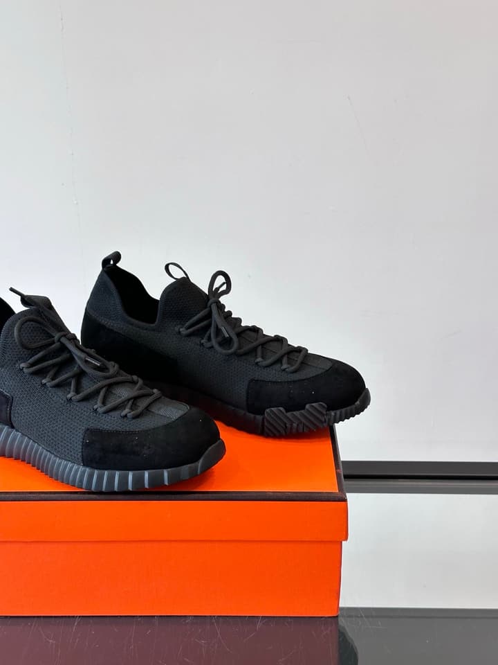 Hermès Men's Casual Sport Sneakers in All Black Knit
