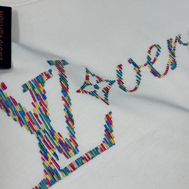 Louis Vuitton Embroidered Logo Oversized T-Shirt – Summer Collection – 26SS in Apricot Colorful LV Lovers