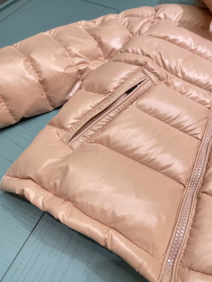 Moncler Kids Puffer Jacket – 2025 Collection in Light Pink