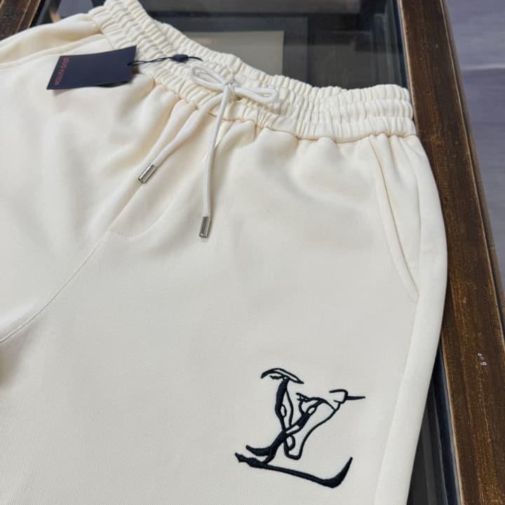 Louis Vuitton Casual Shorts – 2026 Collection in Apricot With Script Logo