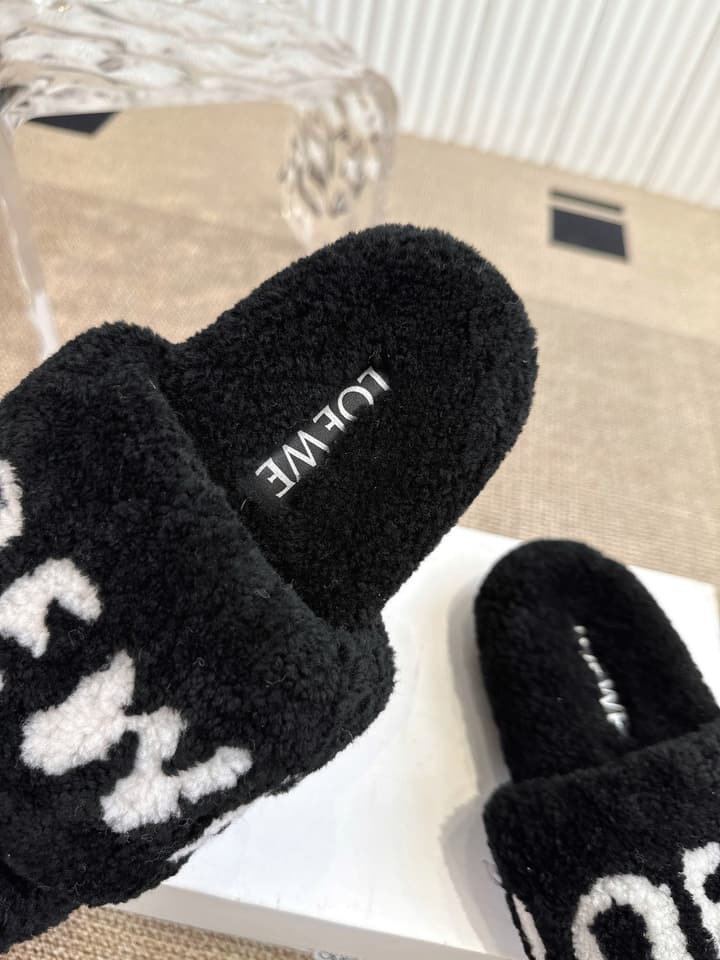 Loewe Classic Autumn/Winter Wool Slippers in Black With White Text