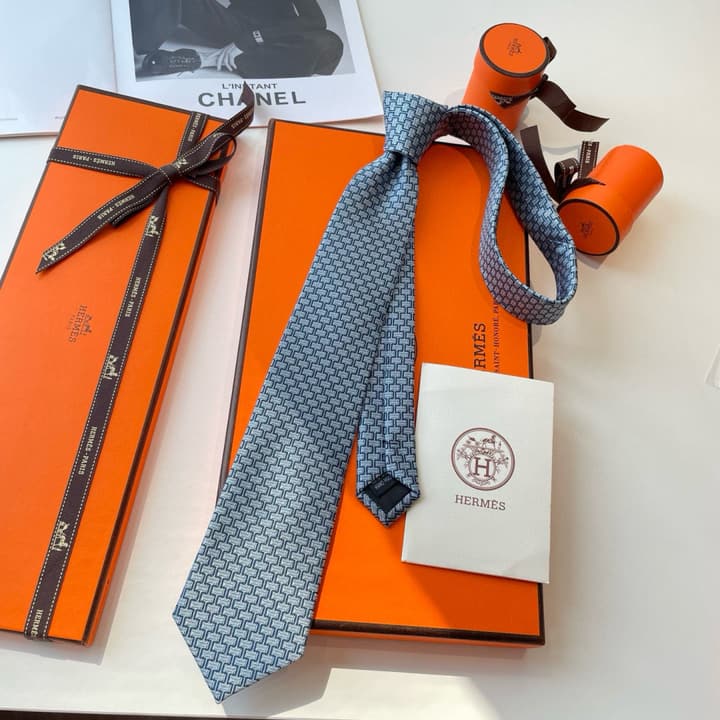 Hermès Philippe Mouquet Men's Tie in Cool Grey Patterned