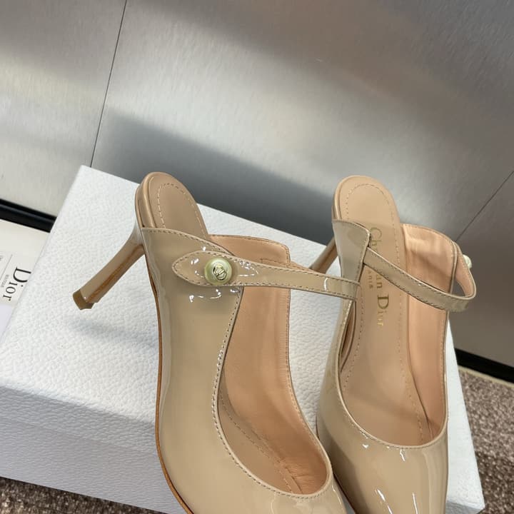 Dior J'Adior Jolie Pearl Pointed-Toe Mules – 2024 Spring/Summer Collection in Black Patent